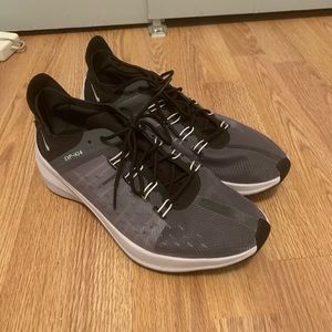 Nike mens Exp-x14